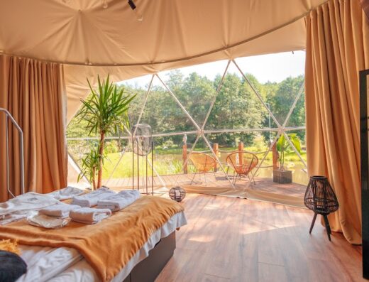 Pod Łysą Górą – Domki Glamping Nałęczów Noclegi